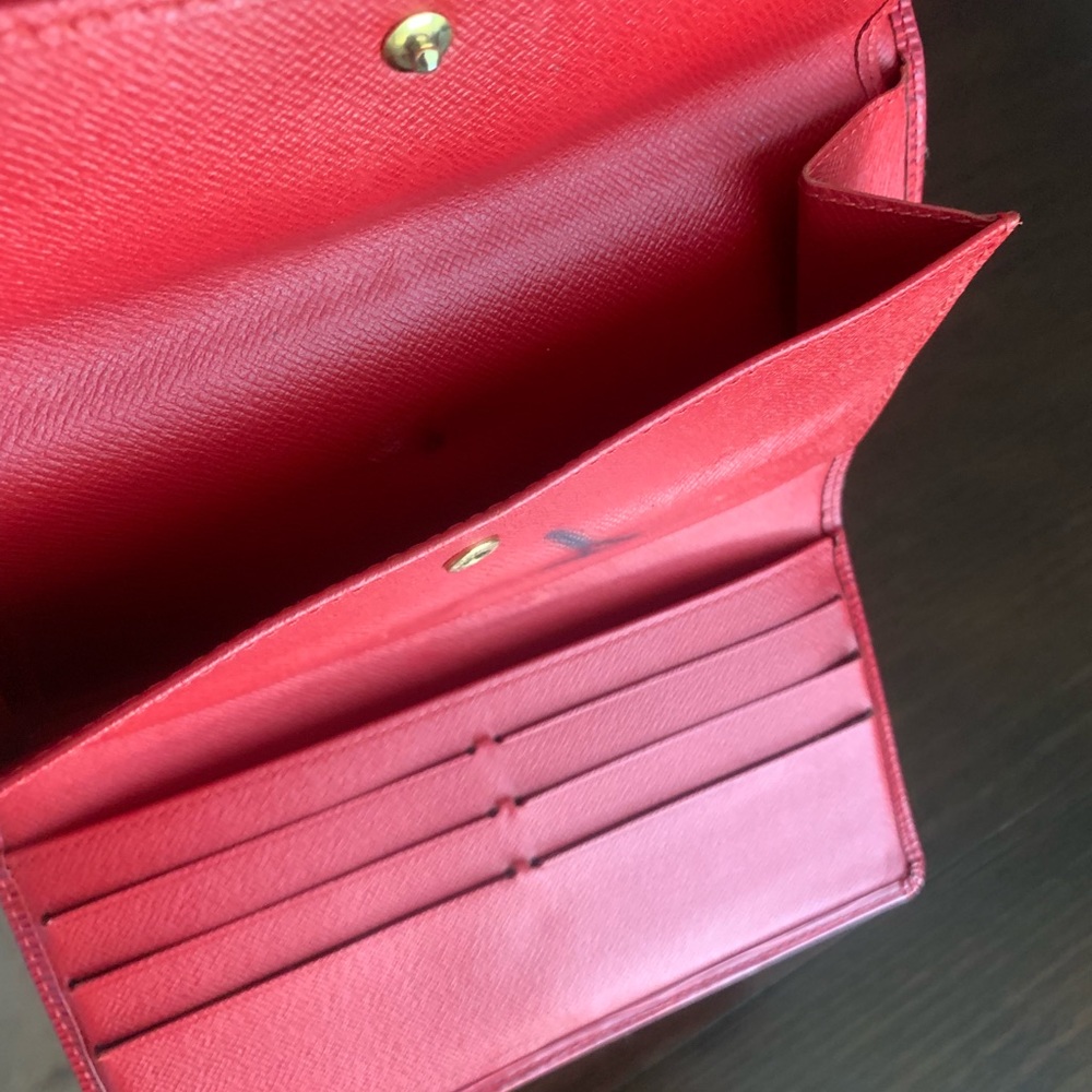 SOLD Authentic Louis Vuitton Epi leather wallet - Picture 4 of 5